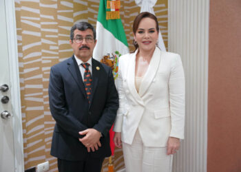 ALCALDESA CARMEN LILIA CANTUROSAS Destaca apertura de nueva preparatoria