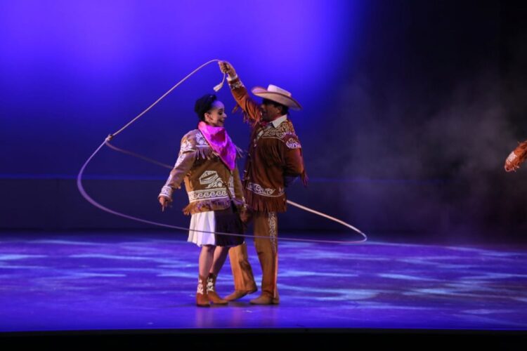 INAUGURA AMÉRICO VILLARREAL XXII Festival Internacional en la Costa del Seno Mexicano