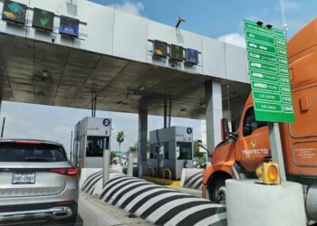 FALLA EN CASETAS Otro problema en la autopista NLD-MTY