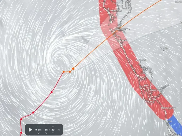 Huracán ‘Milton’ se degrada a categoría 3 y amenaza a Florida