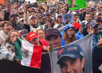 ‘No se metan con mi gente’, pide ‘Checo’ Pérez