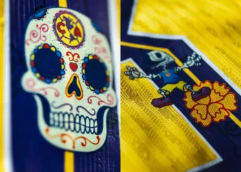 América honra el Día de Muertos con detalles especiales en su uniforme