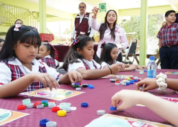 Celebra Sistema DIF Día Mundial de la Alimentación en escuela Revolución