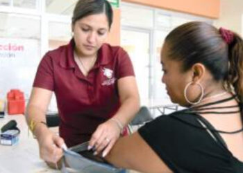 Brindarán atenciones médicas gratuitas a las mujeres por el mes de octubre
