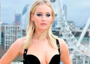 Jennifer Lawrence anuncia que está esperando su segundo hijo