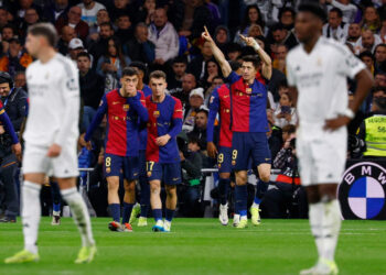 Barcelona humilla al Real Madrid con un 0-4 en el Bernabéu
