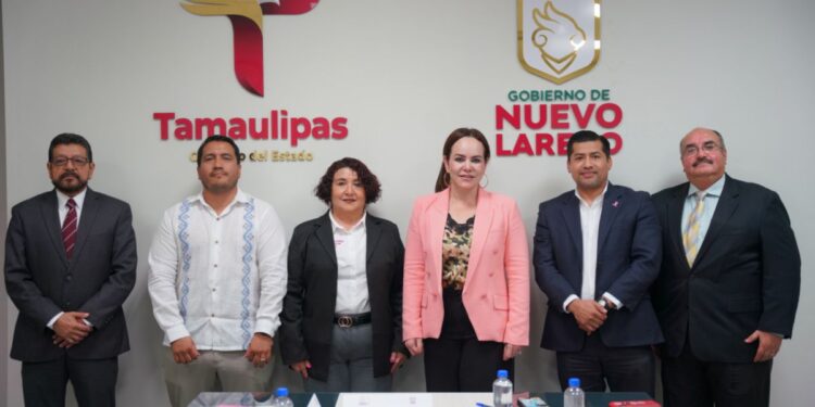 ALCALDESA CARMEN LILIA CANTUROSAS Refrenda compromiso con la rendición de cuentas