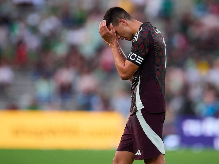 César Montes: Conectar con la afición, una de las cuentas pendientes del Tricolor