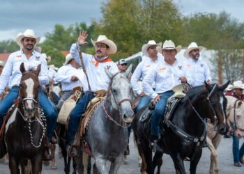 Encabeza el rector Dámaso Anaya aniversarios de facultades de la UAT