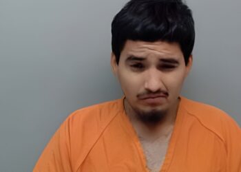 Ladrón limpio; roba jabón y shampoo de una tienda