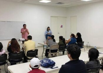 Capacitan en Excel a jóvenes