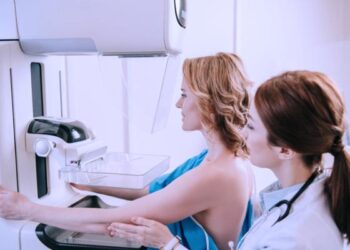 Promueven mamografías para prevenir el cáncer