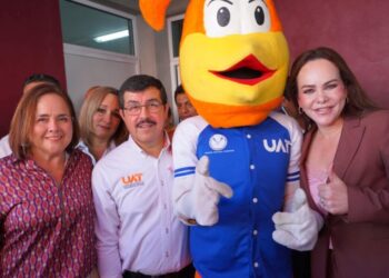 Reconoce la comunidad labor de Carmen Lilia por nueva prepa UAT