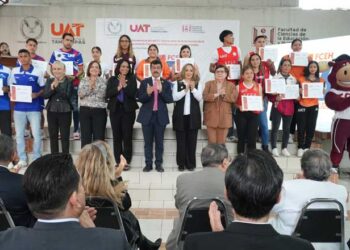 Consolida UAT 57 años de prestigio académico de la Facultad de Victoria