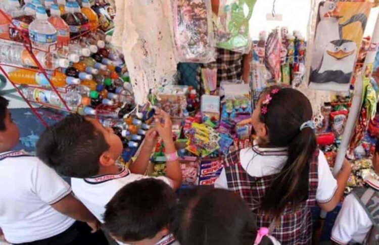 Alimentos chatarra persisten en escuelas de Tamaulipas