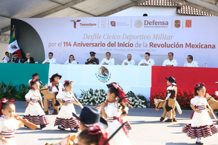 ENCABEZA AMÉRICO VILLARREAL Desfile por el 114 Aniversario de la Revolución Mexicana