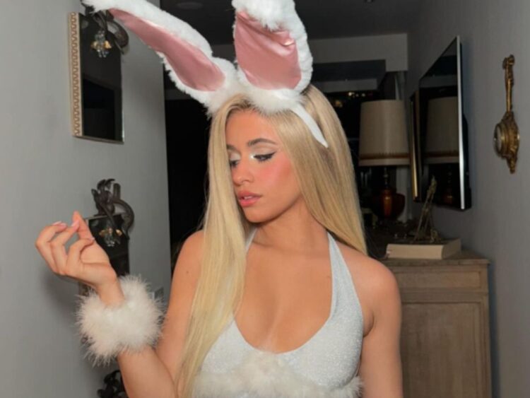 Camila Cabello sufre caída mientras celebraba Halloween en Los Ángeles