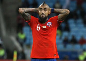 Arturo Vidal enfrenta acusación de agresión sexual tras fiesta de Colo Colo