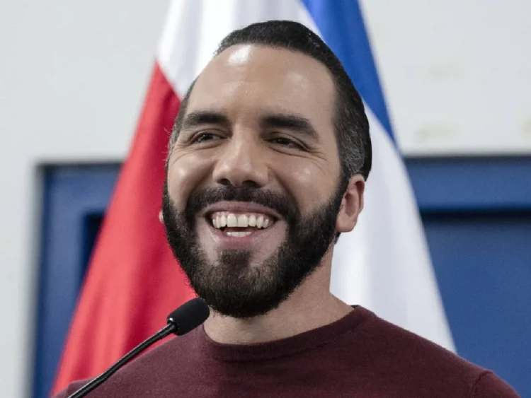 Bukele admite la detención de 8 mil inocentes en su lucha contra pandillas