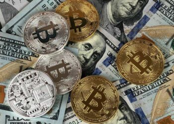 Bitcoin alcanza un nuevo récord y supera los 95 mil dólares