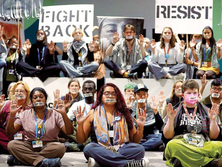 COP29 decepciona a países en desarrollo pese a compromiso financiero de 300 mil millones anuales