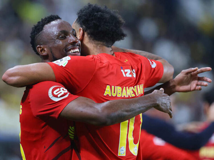 Julián Quiñones lidera triunfo contra Al-Nassr de Cristiano Ronaldo