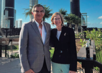 Américo Villarreal visita la empresaSpaceX en Texas