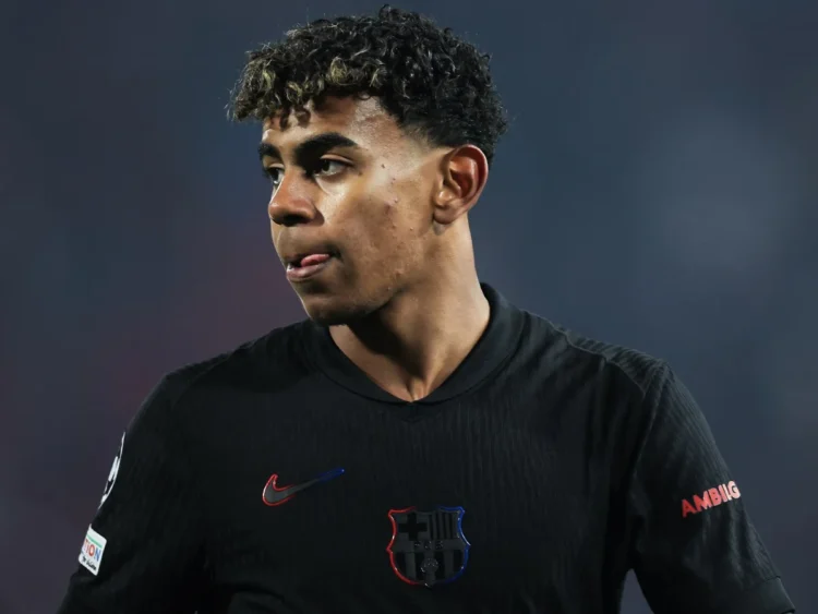 Barcelona pierde en Anoeta y Real Madrid acorta distancia