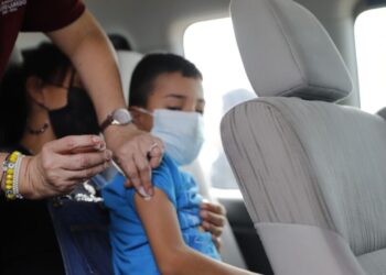 Invita Gobierno a Jornada Vacunación contra la Influenza en Modo Drive Thru