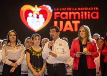 Celebra Familia UAT festival navideño en Campus Victoria