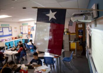 EN ESCUELAS DE TEXAS Desatan polémica las enseñanzas bíblicas
