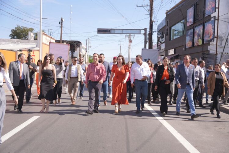 CARMEN LILIA CANTUROSAS Entrega obra de rehabilitación de colector pluvial en sector centro