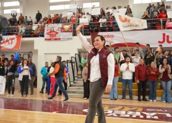 CARMEN LILIA CANTUROSAS Entrega remodelación de Ciudad Deportiva al poniente de la ciudad