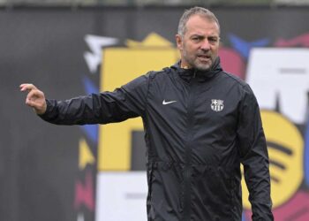 Hansi Flick pide más lucha en el Barcelona tras tropiezos