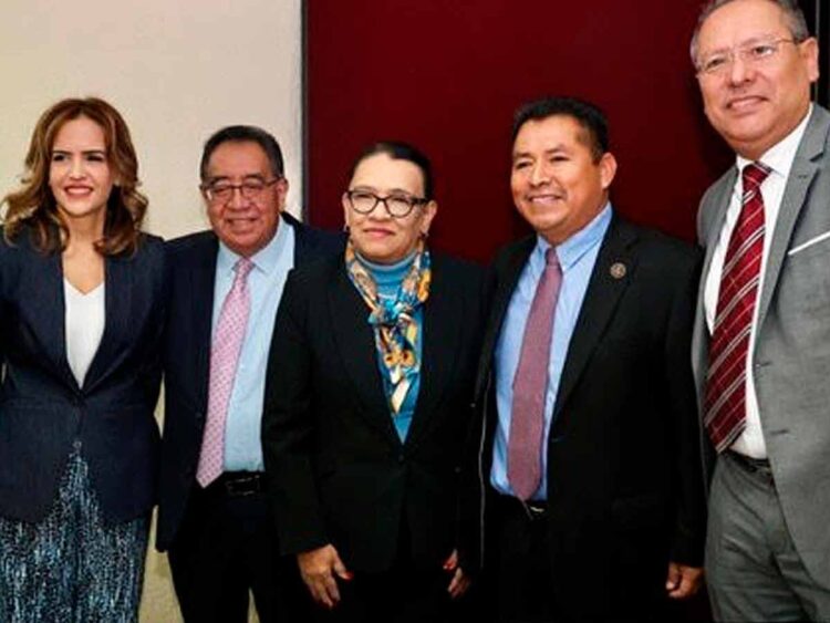 Rosa Icela Rodríguez llama a iglesias a fomentar paz y armonía en México