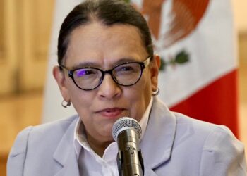 Rosa Icela Rodríguez conmemora el Día Internacional del Migrante: ‘Merecen ser tratados con dignidad’