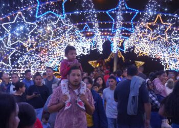 “Viveros Mágico” ilumina Nuevo Laredo para disfrutar en familia