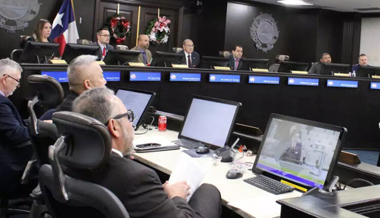 CABILDO DE LAREDO Analiza aumentar peaje en Puentes