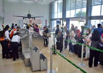 LO SATURAN Crece 4 veces el número de pasajeros en aeropuerto Quetzalcoatl este 2024