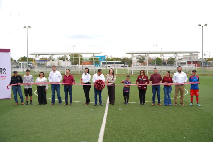 EN VILLAS DE SAN MIGUEL Entrega Carmen Lilia área deportiva rehabilitada