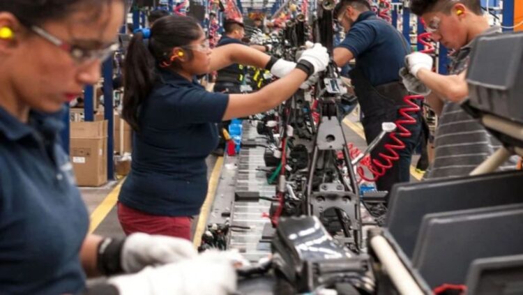 DIFÍCIL 2025 Más salarios y menos jornada: empresarios