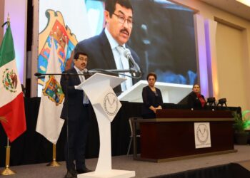 Aborda la UAT transformación y humanismo de la enfermería