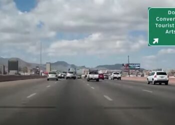 DEPARTAMENTO DE TRANSPORTE DE TEXAS Patrulla carreteras para auxiliar a los paisanos