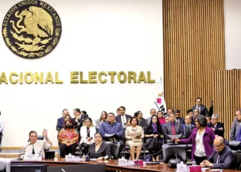 INE recorta recursos a partidos: señalan impacto en la democracia