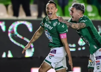 Andrés Guardado deja el retiro y jugará con León en el Clausura 2025