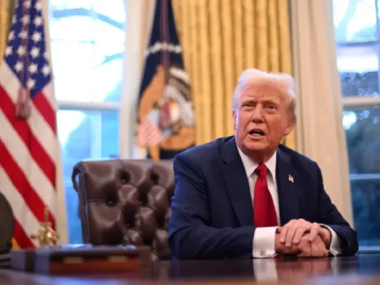 Trump insiste en imponer aranceles del 25% a México y Canadá