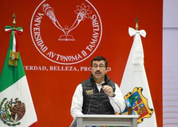 Rector da inicio en Tampico al ciclo escolar de la UAT