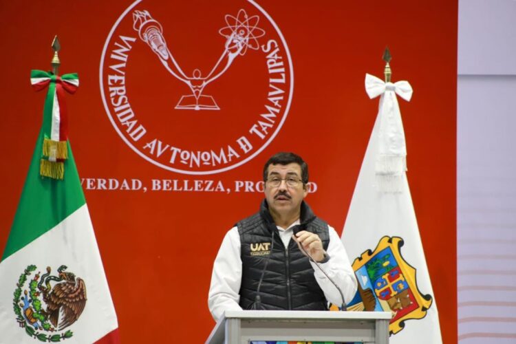 Rector da inicio en Tampico al ciclo escolar de la UAT