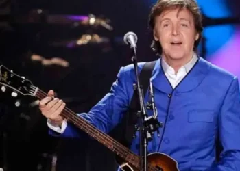 Paul McCartney y Elton John advierten sobre los riesgos de la inteligencia artificial para los derechos de autor
