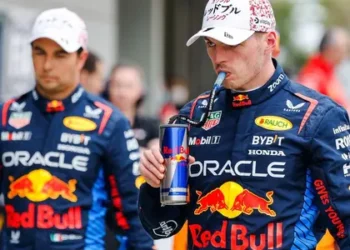 Red Bull y Verstappen omiten felicitar a ‘Checo’ Pérez en su 35º cumpleaños